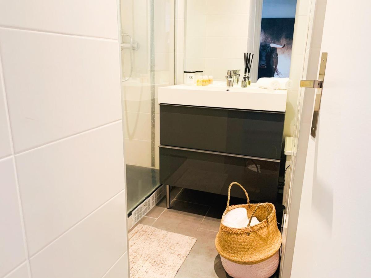 Appartement Acces Direct Mer Et De Toutes Commodites ลา กร็องเดอ-ม็อต ภายนอก รูปภาพ