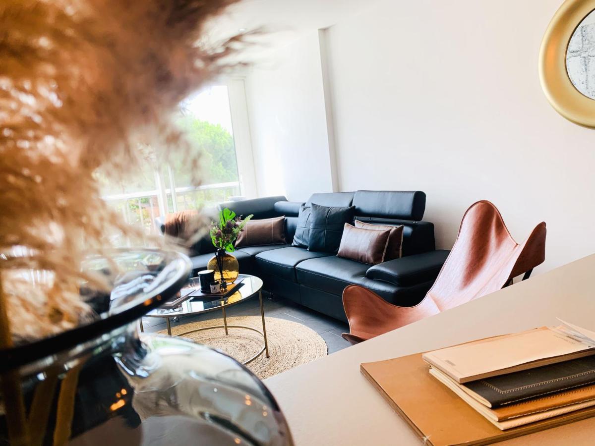 Appartement Acces Direct Mer Et De Toutes Commodites ลา กร็องเดอ-ม็อต ภายนอก รูปภาพ