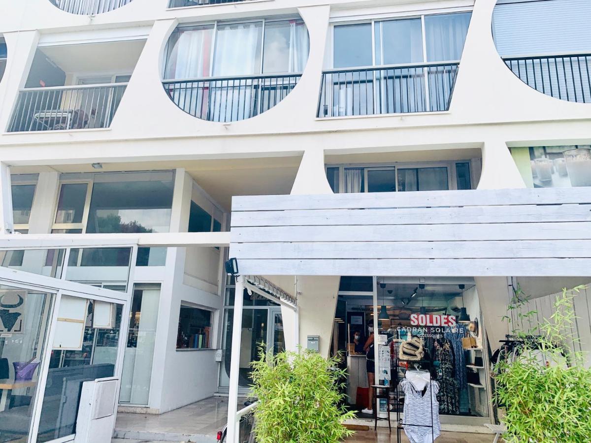 Appartement Acces Direct Mer Et De Toutes Commodites ลา กร็องเดอ-ม็อต ภายนอก รูปภาพ